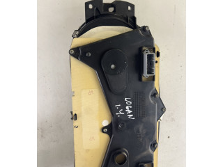 Панель приборов 216774992, 8200377730   Dacia Logan I       
