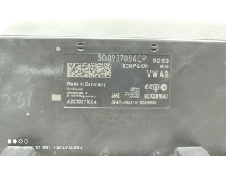 Блок управления 5Q0937084CP Audi Q2 -