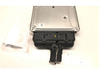 Řídící jednotka 03G906021AQ Volkswagen Caddy 2004