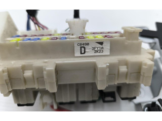 Pojistková skříňka Infiniti FX 2012