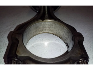 Поршень с шатуном 4n14 M174 Mitsubishi Outlander