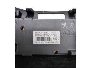 Блок управления климат-контролем 9819570680 Peugeot 2008 I