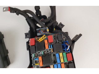 Блок предохранителей 50526940 Alfa Romeo Giulietta