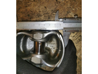 Píst 8861D, 06036 Mercedes-Benz C W203 272.920