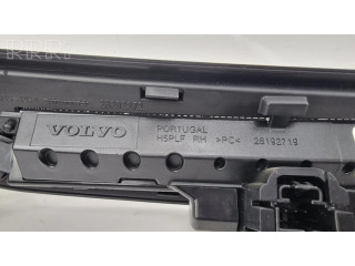 Другая деталь салона