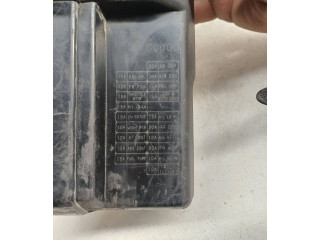 Pojistková skříňka 7154708230, 284B97Y000 Nissan Murano Z50 2006