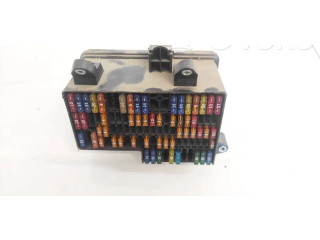 Блок предохранителей     Volkswagen Phaeton    