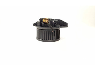 Вентилятор печки    8E1820021B, H03S0002   Audi A4 Allroad