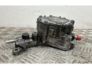 Масляный насос   038145209  Volkswagen Caddy 