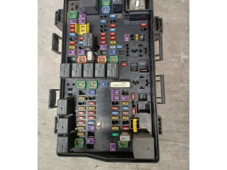 Блок предохранителей P68242818AC Jeep Grand Cherokee