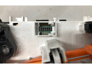 Блок управления климат-контролем    Peugeot 2008 I