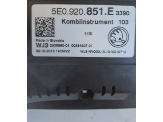Панель приборов 5E0920851E, 0033492701   Skoda Octavia Mk3 (5E)       