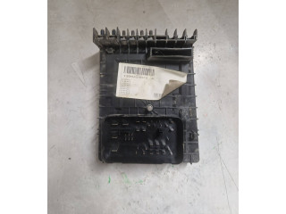 Pojistková skříňka 1K0937806D Volkswagen Caddy 2013