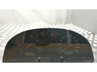 Přístrojová deska Volkswagen PASSAT B5 2000 3B1919880C