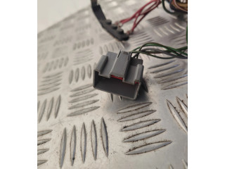 Блок предохранителей 8690698   Volvo V70    