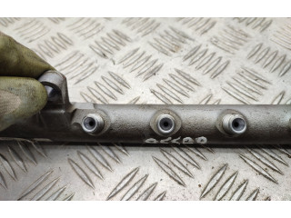 Топливная рампа 03L130089B   Skoda Fabia Mk2 (5J)   для двигателя CAYB