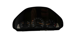 Přístrojová deska Mercedes-Benz C W202 2000 2025402148, 110008828007