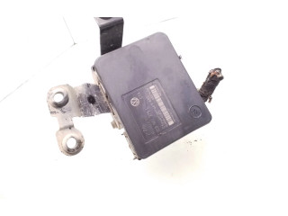 Блок АБС 1J0614117G, 1C0907379L Volkswagen Bora 1998 - 2005 года