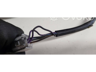 Зеркало электрическое Mazda MPV II LW 1999 - 2007 года