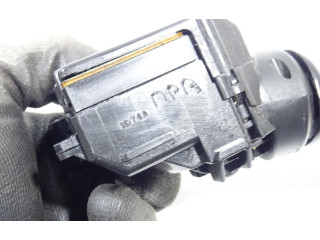 Ручка стеклоочистителей Citroen C1  2006 - 2013 года 6239SA      