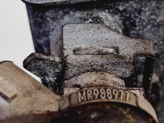 Комплект форсунок MR988977 Mitsubishi Colt для бензинового двигателя 1.1