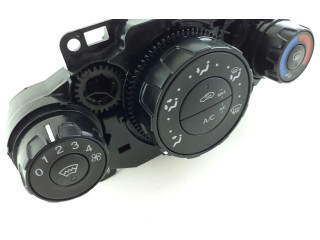 Блок управления кондиционера воздуха / климата/ печки (в салоне)       Ford Fiesta  2013 - 2017 года   