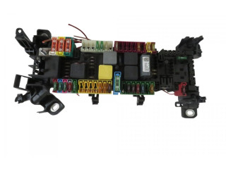 Блок предохранителей A2465400340, A2465400340 Mercedes-Benz A W176