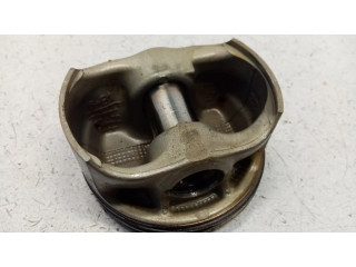 Píst 11257613626, 11257576475 BMW 5 F10 F11 pro benzínový motor 5.0 N63