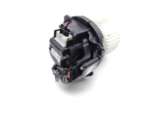 Вентилятор печки MR116244, 145106108 Renault Clio V