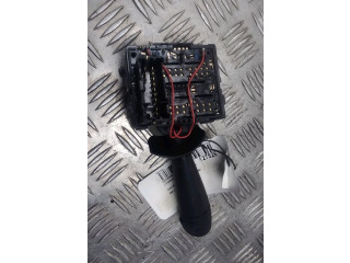 Ручка стеклоочистителей 8201168008   Dacia Logan II