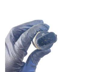 Топливная рампа 8658252, 005646L1   Volvo V70  