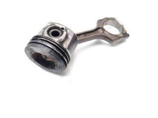 Поршень с шатуном N22A2 N22A2 Honda CR-V