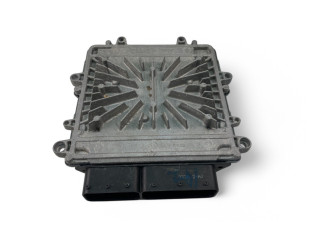 Блок управления двигателем Блок управления 31392982, 0281030782   Volvo V70