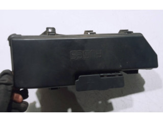 Блок предохранителей  9494210   Volvo V70    