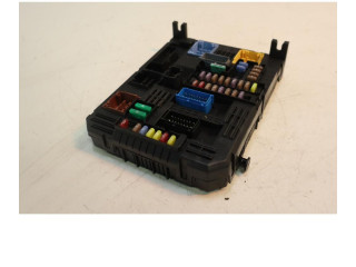 Моторчик заднего дворника 9845141280    Peugeot Partner III