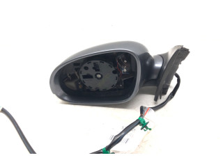 Зеркало электрическое Volkswagen Jetta V 2005 - 2010 года