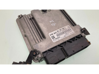 Řídící jednotka 04L907309K, 0281030170 Audi Q3 8U 2015