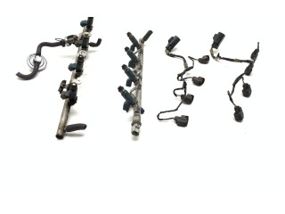 Топливная рампа 2W939F775AA   Jaguar XJ X350   для двигателя AJ8FT