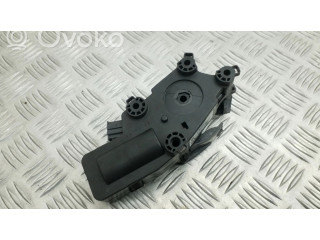 Замок задней крышки