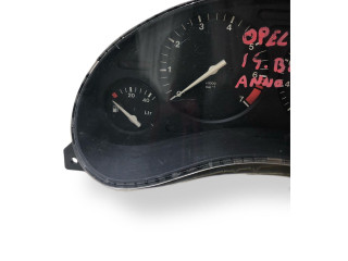 Панель приборов    Renault Clio I       
