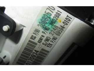 Přístrojová deska Volvo S40 2005 30682570, 30710071