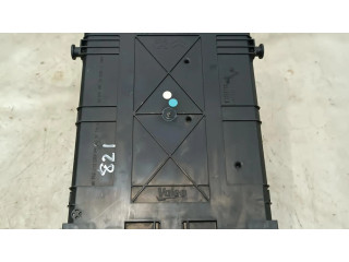 Блок предохранителей 9807531680   Peugeot 2008 I    