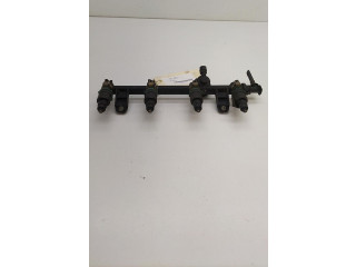 Топливная рампа 7700274294 Renault Clio II для двигателя E7J_634