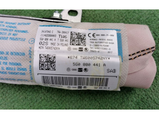 Подушка безопасности в сиденье Volkswagen Golf VII