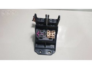 Блок предохранителей  4F1937503   Audi A6 S6 C6 4F    