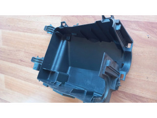 Блок предохранителей 9804681780 Citroen C4 II Picasso