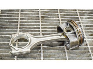 Поршень 31401957, 30750664 Volvo XC40 для бензинового двигателя 2.0