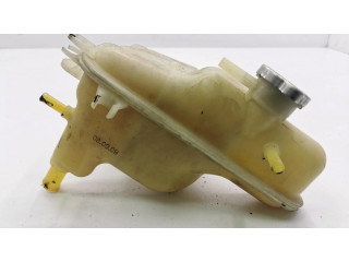 Расширительный бачок охлаждающей жидкости    