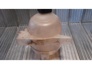 Расширительный бачок охлаждающей жидкости