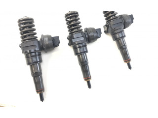 Комплект форсунок 0414720312, 038130073BQ Skoda Octavia Mk2 (1Z) BMM